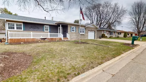 219 E Richway Dr, Albert Lea, MN 56007