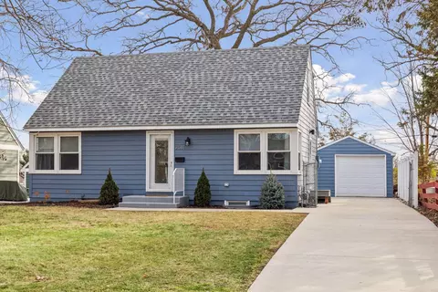 7511 Edgebrook Dr, Saint Louis Park, MN 55426