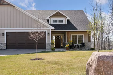 27000 Petes Hill Trl, Elko New Market, MN 55020