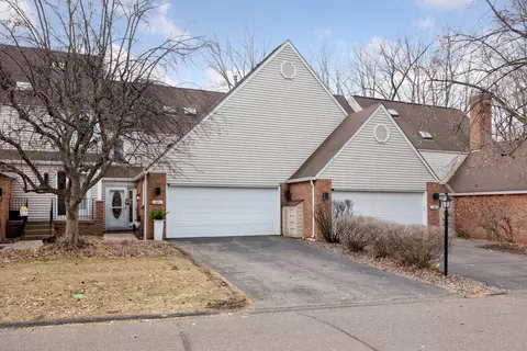 17651 Southridge Ct, Minnetonka, MN 55345
