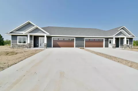 293 Old Glory Dr, Alexandria, MN 56308