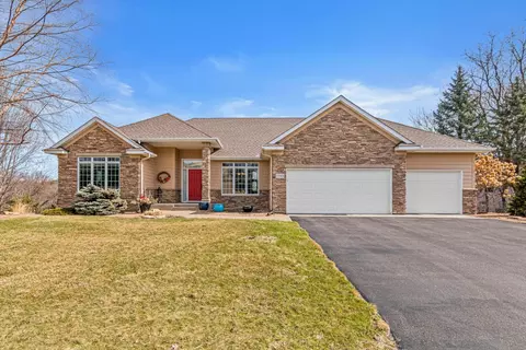 1743 Skater Dr, Eagan, MN 55122