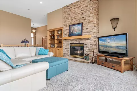 Living - 1743 Skater Dr, Eagan, MN 55122 photo 1 of 4