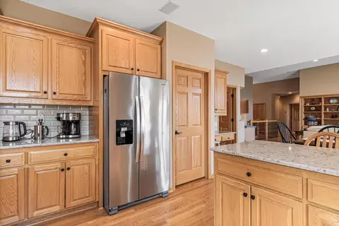Kitchen - 1743 Skater Dr, Eagan, MN 55122 photo 2 of 3