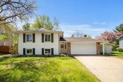 8648 Ironwood Ave S, Cottage Grove, MN 55016