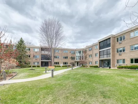 4360 Brookside Ct #303, Edina, MN 55436
