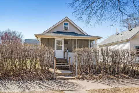 661 Kent St, Saint Paul, MN 55103