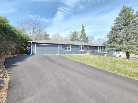 3628 Hazelmoor Pl, Minnetonka, MN 55345