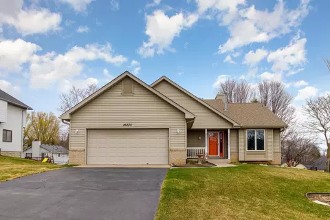 16335 Greenbriar Ct, Lakeville, MN 55044
