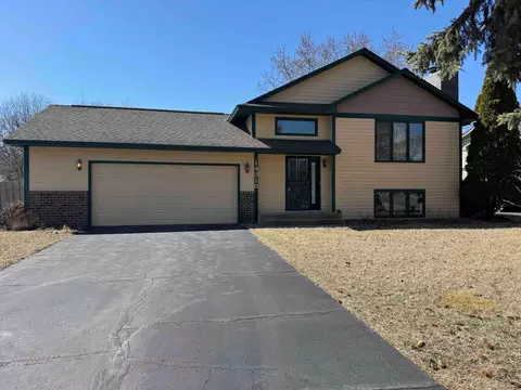 14318 Bluebird St NW, Andover, MN 55304