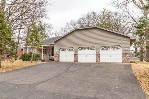 5439 264th St, Wyoming, MN 55092