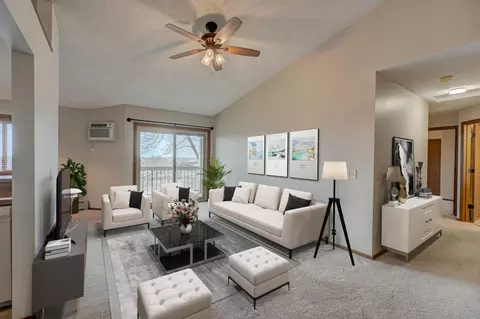 14831 Endicott Way #315, Apple Valley, MN 55124