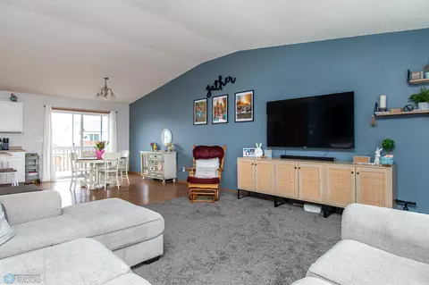 Living - 367 Maple Pointe Blvd, Mapleton, ND 58059 photo 5 of 6