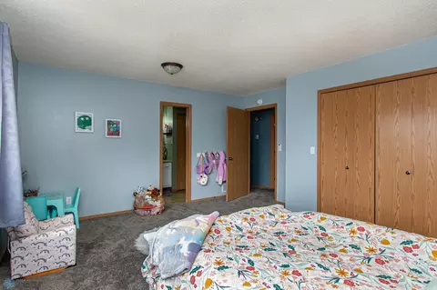 Bedroom - 367 Maple Pointe Blvd, Mapleton, ND 58059 photo 3 of 13