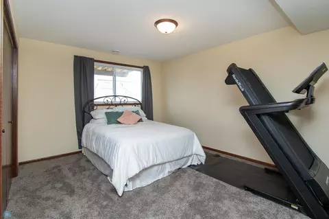 Bedroom - 367 Maple Pointe Blvd, Mapleton, ND 58059 photo 11 of 13