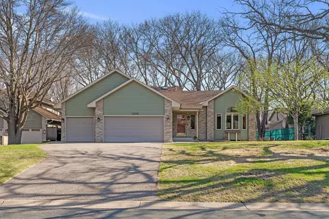 12139 Jonquil St NW, Coon Rapids, MN 55433