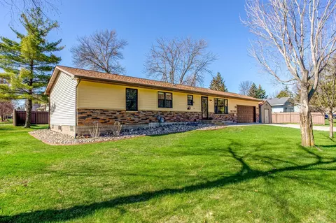 401 Walnut Ave SW, Saint Michael, MN 55376