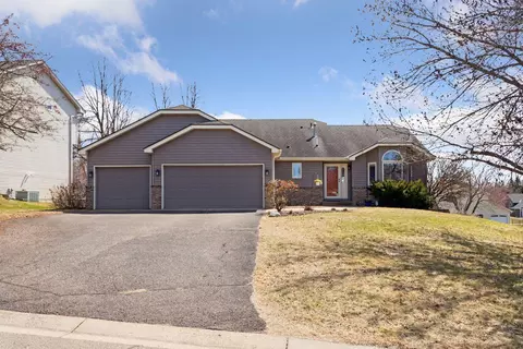 827 Moonlight Pl, Woodbury, MN 55125