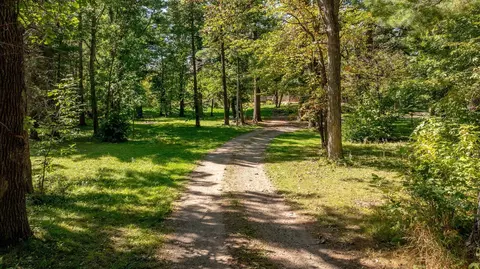 Exterior - 10567 Black Bear Rd, Brainerd, MN 56401 photo 2 of 12
