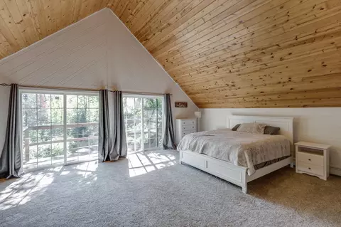 Bedroom - 10567 Black Bear Rd, Brainerd, MN 56401 photo 3 of 8