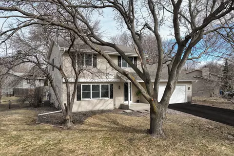 3715 Arrowood Ln N, Plymouth, MN 55441