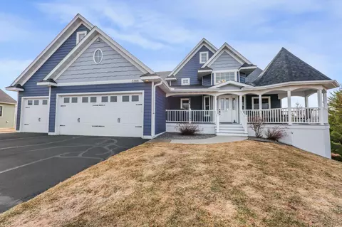 3388 Old Creek Way NE, Sauk Rapids, MN 56379