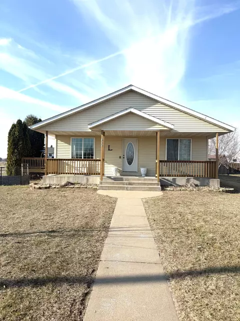 622 6th St NW, Richmond, MN 56368