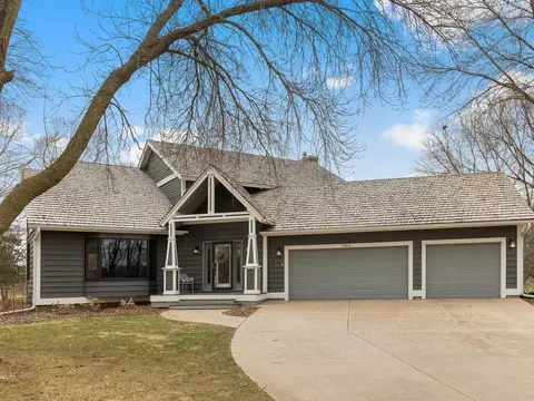 1800 Louis Ln, Hastings, MN 55033
