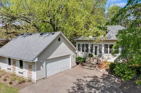4610 Golden Valley Rd, Golden Valley, MN 55422