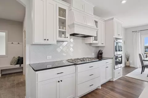 Kitchen - 10883 131st Ave N, Champlin, MN 55316 photo 3 of 8