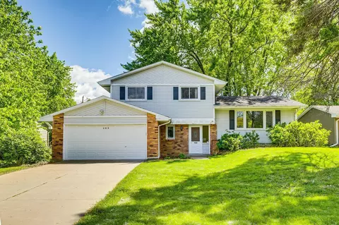 980 Carlton Dr, Shoreview, MN 55126
