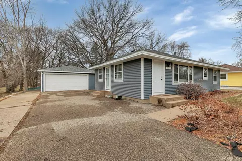 11256 Kumquat St NW, Coon Rapids, MN 55448