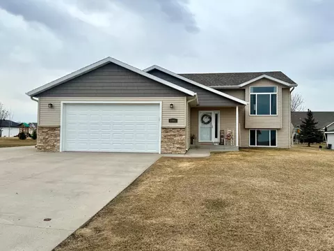 2445 Valley Vw, Hawley, MN 56549
