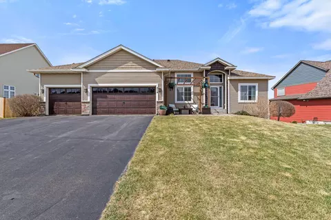 514 Saxon Dr, Elko New Market, MN 55054