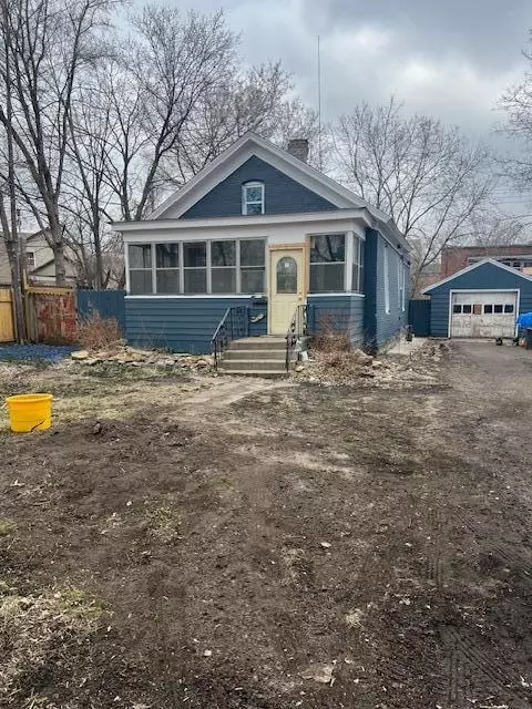 359 Michigan St, Saint Paul, MN 55102