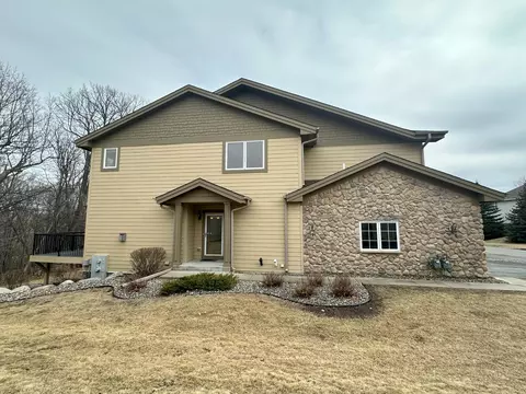3826 Raspberry Ridge Rd NW, Prior Lake, MN 55372