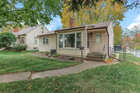 1319 Birmingham St, Saint Paul, MN 55106