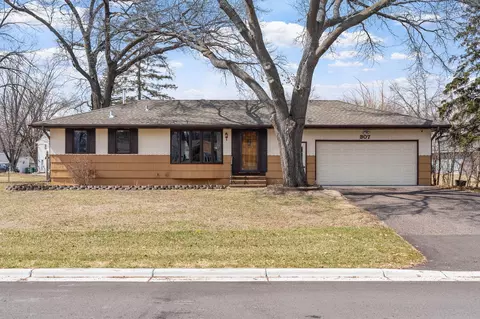307 Territorial Rd NE, Blaine, MN 55434