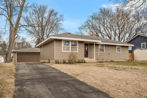 1000 Woodbine Ln, Brooklyn Center, MN 55430