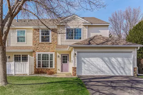 318 Wilderness Dr, Chaska, MN 55318