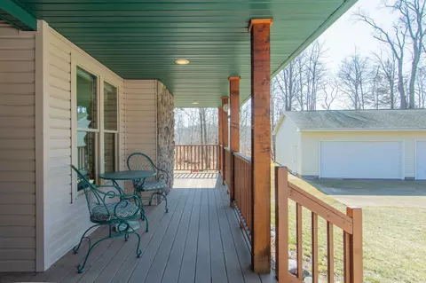 Exterior - 43326 Vision Rd, Isle, MN 56342 photo 6 of 17