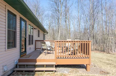Exterior - 43326 Vision Rd, Isle, MN 56342 photo 9 of 17