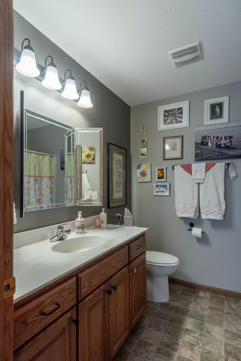 Bath - 43326 Vision Rd, Isle, MN 56342 photo 3 of 3
