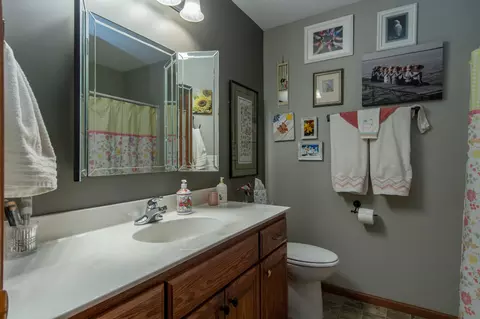 Bath - 43326 Vision Rd, Isle, MN 56342 photo 2 of 3