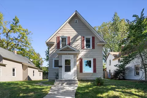 3018 Vincent Ave N, Minneapolis, MN 55411