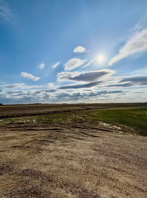 1102 9th Ave SW, Pipestone, MN 56164