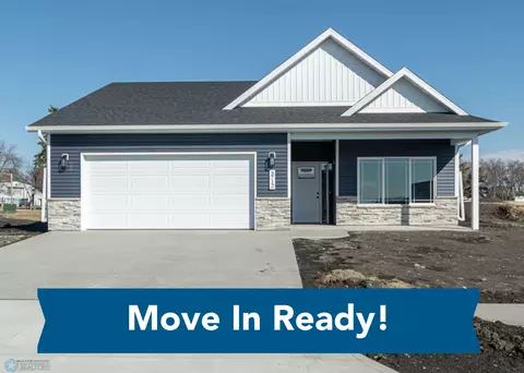 3712 27th St S, Moorhead, MN 56560