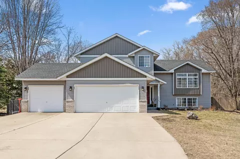 12125 Kentucky Cir, Champlin, MN 55316