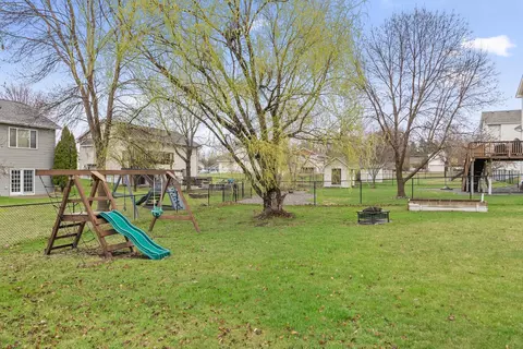 Exterior - 10386 34th Pl NE, Saint Michael, MN 55376 photo 10 of 14