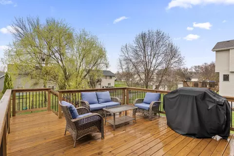 Exterior - 10386 34th Pl NE, Saint Michael, MN 55376 photo 13 of 14